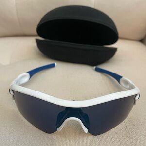 Custom Oakley Radar Sunglasses
